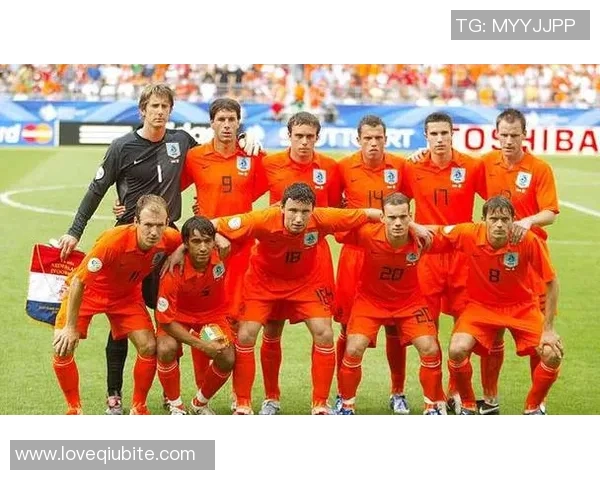 荷兰足球传奇人物的辉煌历史与影响力探究